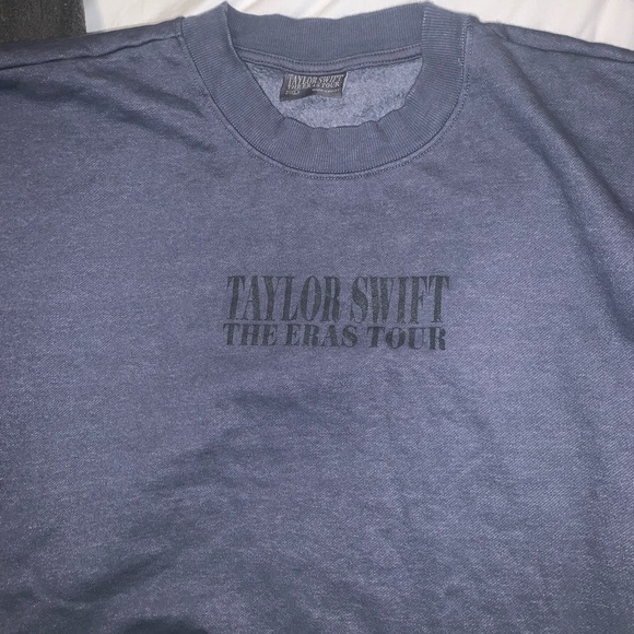 Taylor Swift Eras Tour blue crew neck NWT - Picture 2 of 3